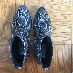 Waterproof Aqua College Boots. NWOT